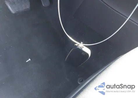 2022 Toyota Corolla Cross Xle из США, поврежденный, VIN 7MUDAABG4NV035441